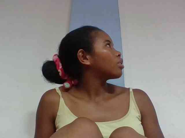 Juliah1a webcam