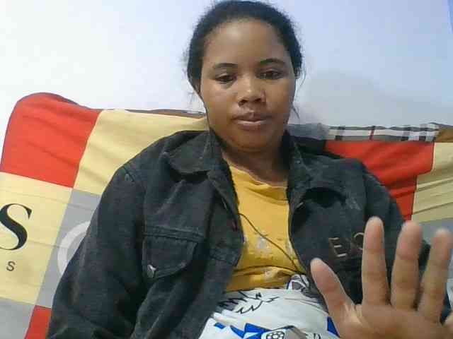 Juliah1a webcam