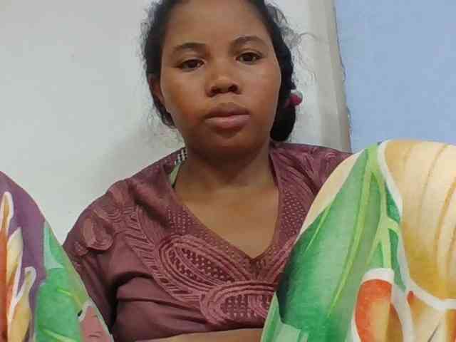 Juliah1a webcam