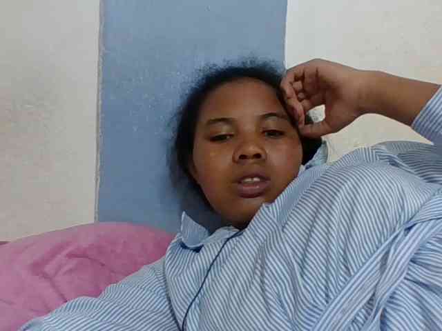 Juliah1a webcam