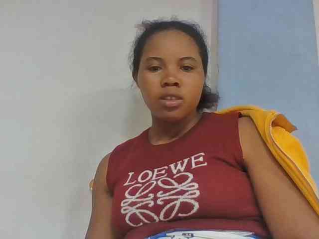 Juliah1a webcam