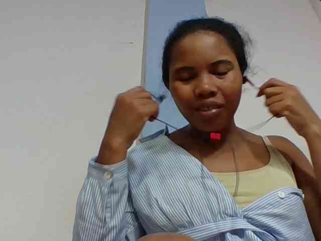 Juliah1a webcam