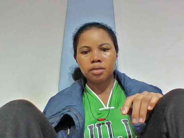 Juliah1a webcam