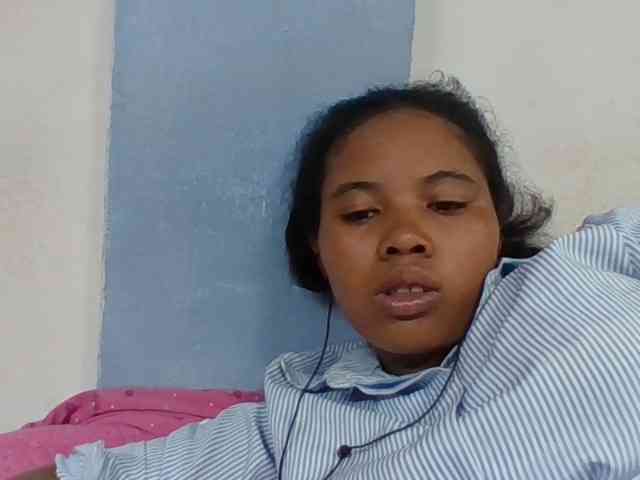 Juliah1a webcam