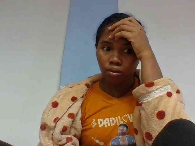 Juliah1a webcam