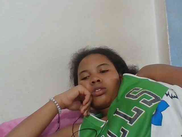 Juliah1a webcam