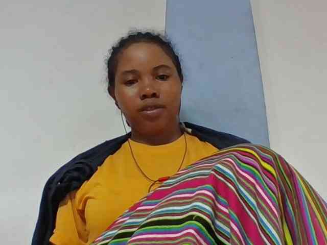 Juliah1a webcam