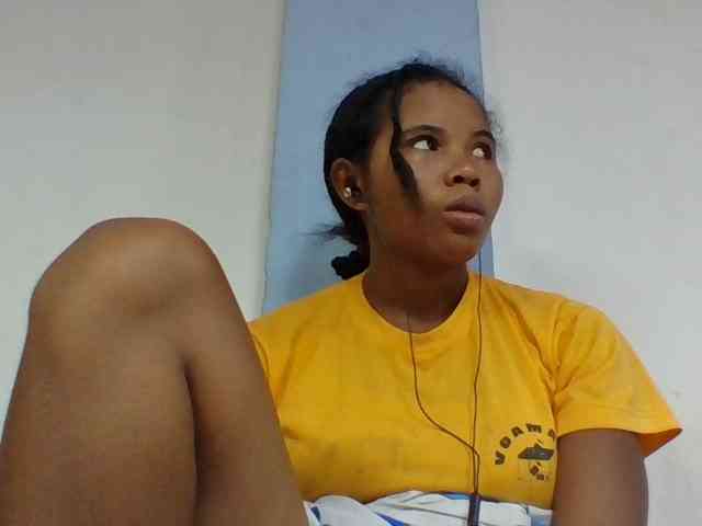 Juliah1a webcam