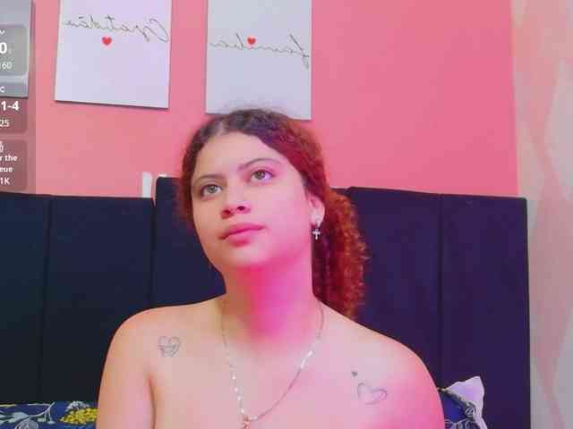 HoneyHips webcam