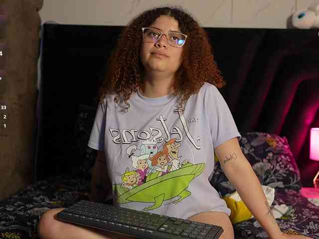 HoneyHips webcam