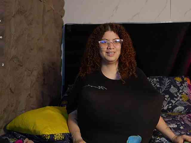 HoneyHips webcam
