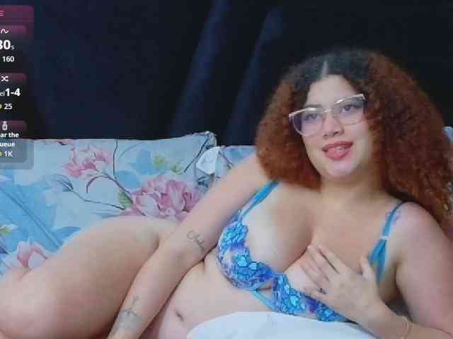 HoneyHips webcam