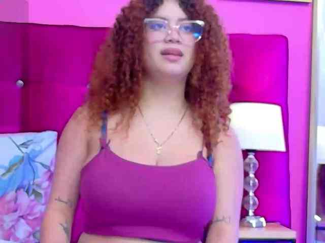 HoneyHips webcam