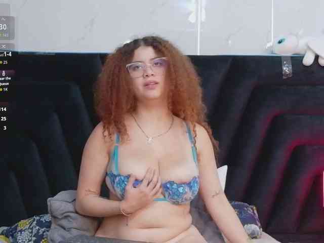 HoneyHips webcam