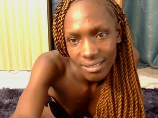 LupitaLyon's Live Webcam
