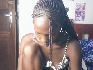 LupitaLyon's Live Webcam