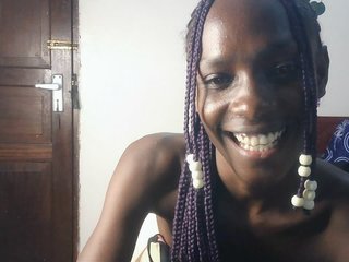 LupitaLyon's Live Webcam