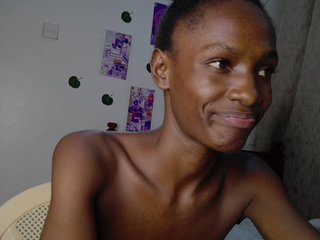 LupitaLyon's Live Webcam