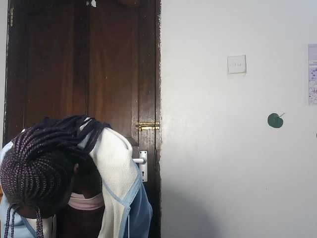LupitaLion live webcam show