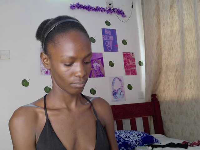 LupitaLyon live webcam show