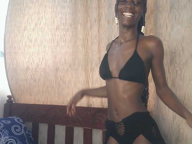 LupitaLion live webcam show