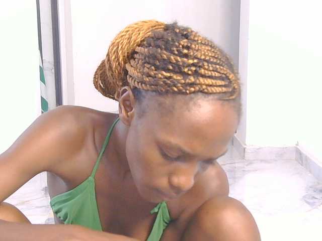 LupitaLion live cam on BongaCams