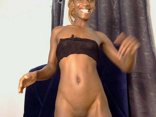 LupitaLion live cam on BongaCams