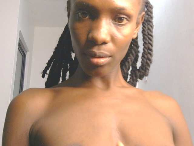 LupitaLion live cam on BongaCams