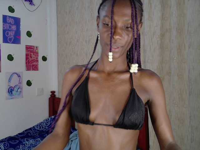 LupitaLion live webcam show