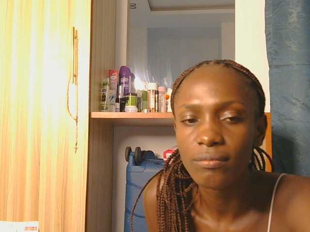 LupitaLion live cam on BongaCams