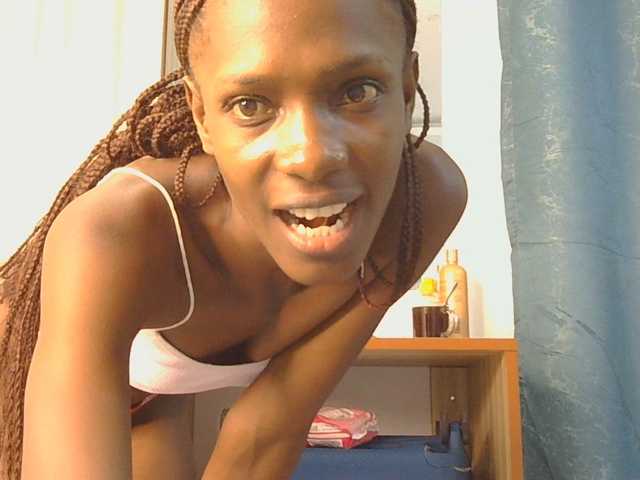 LupitaLion live cam on BongaCams