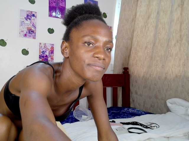 LupitaLion live cam on BongaCams