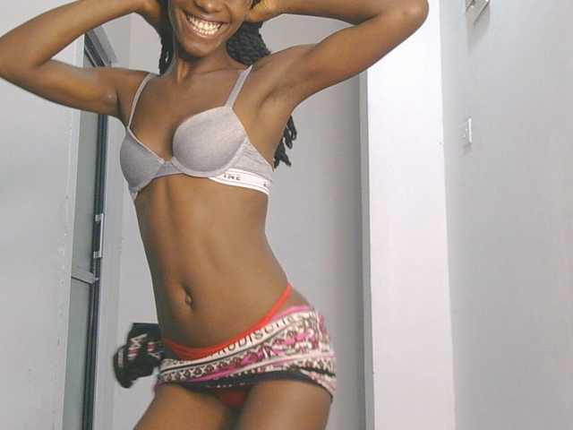 LupitaLion live cam on BongaCams