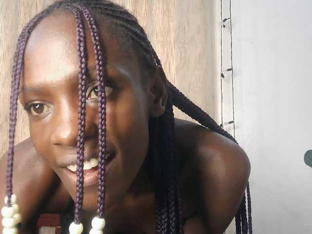 LupitaLion live cam on BongaCams