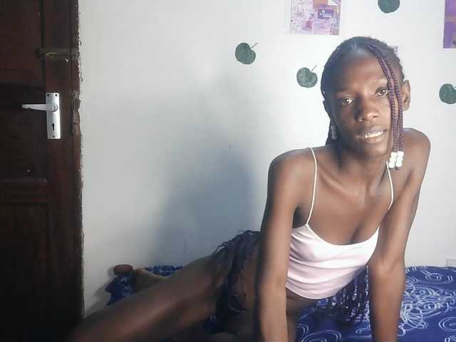 LupitaLion live cam on BongaCams