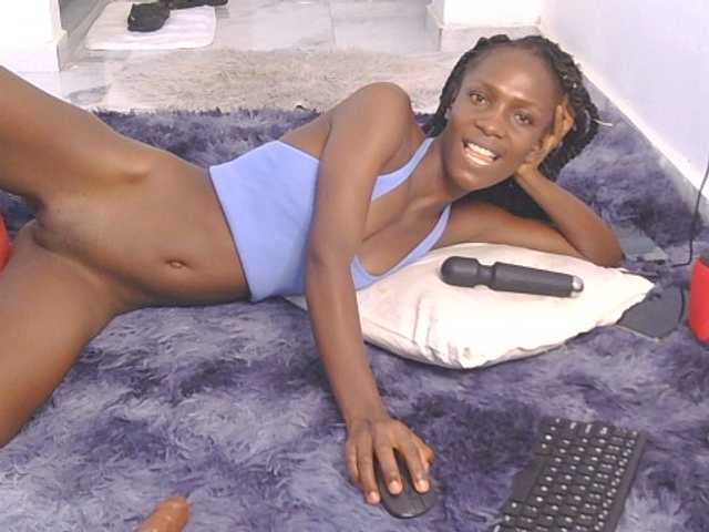 LupitaLion live cam on BongaCams