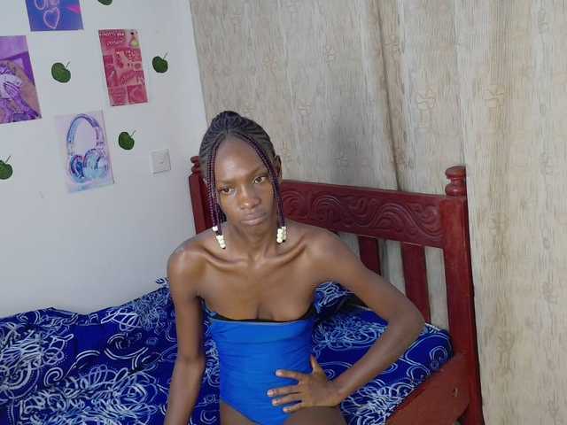 LupitaLion live webcam show