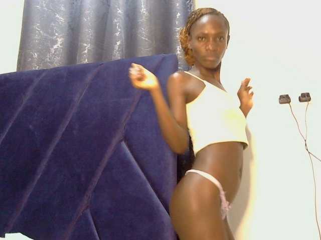 LupitaLion live cam on BongaCams