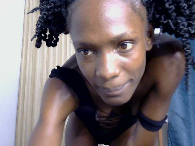 LupitaLion live cam on BongaCams