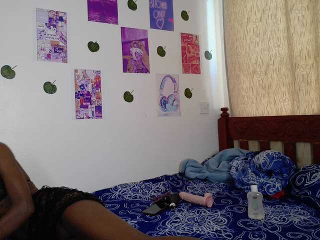 LupitaLion live webcam show