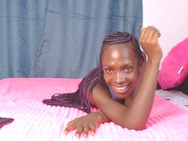 LupitaLion live cam on BongaCams