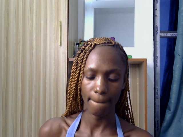 LupitaLion live cam on BongaCams