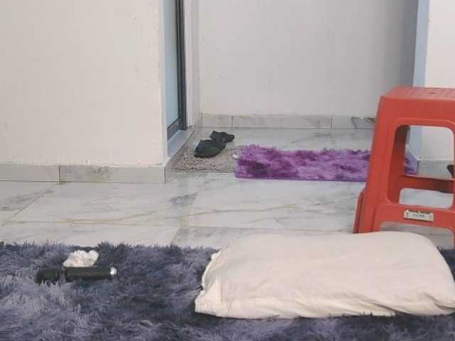 Lupita_L live cam preview