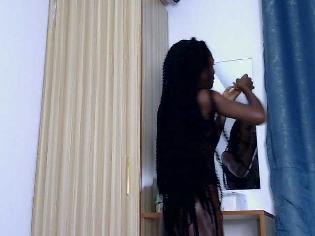 LupitaLion live cam on BongaCams