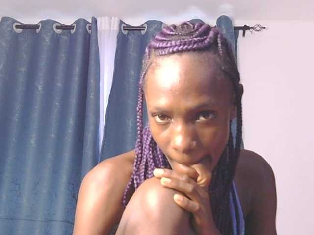 LupitaLion live cam on BongaCams