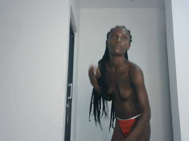 LupitaLion live cam on BongaCams