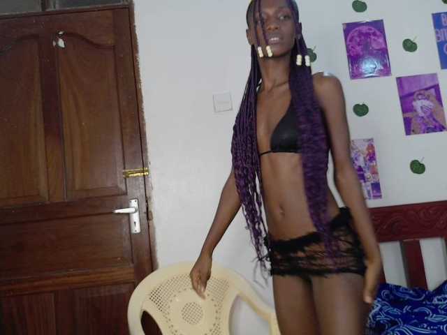 LupitaLion live webcam show
