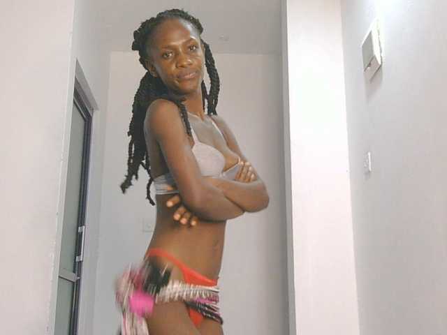 LupitaLion live cam on BongaCams
