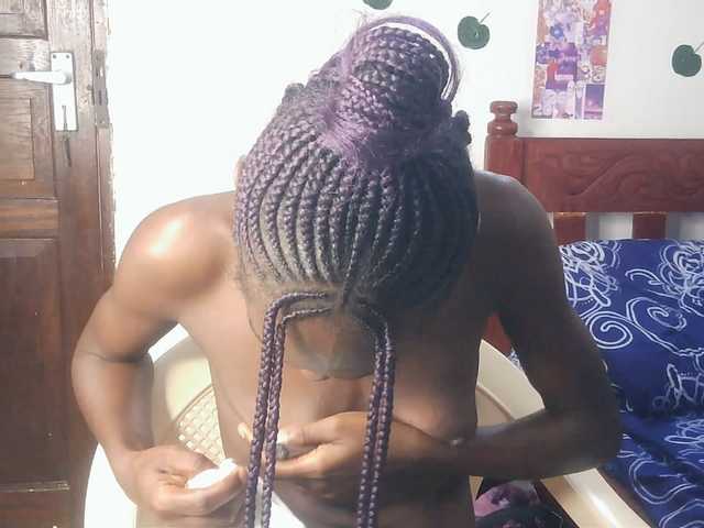 LupitaLion live cam on BongaCams