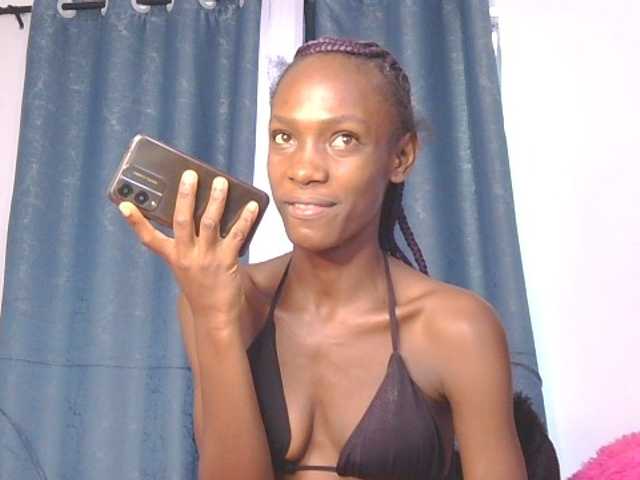 LupitaLion live cam on BongaCams